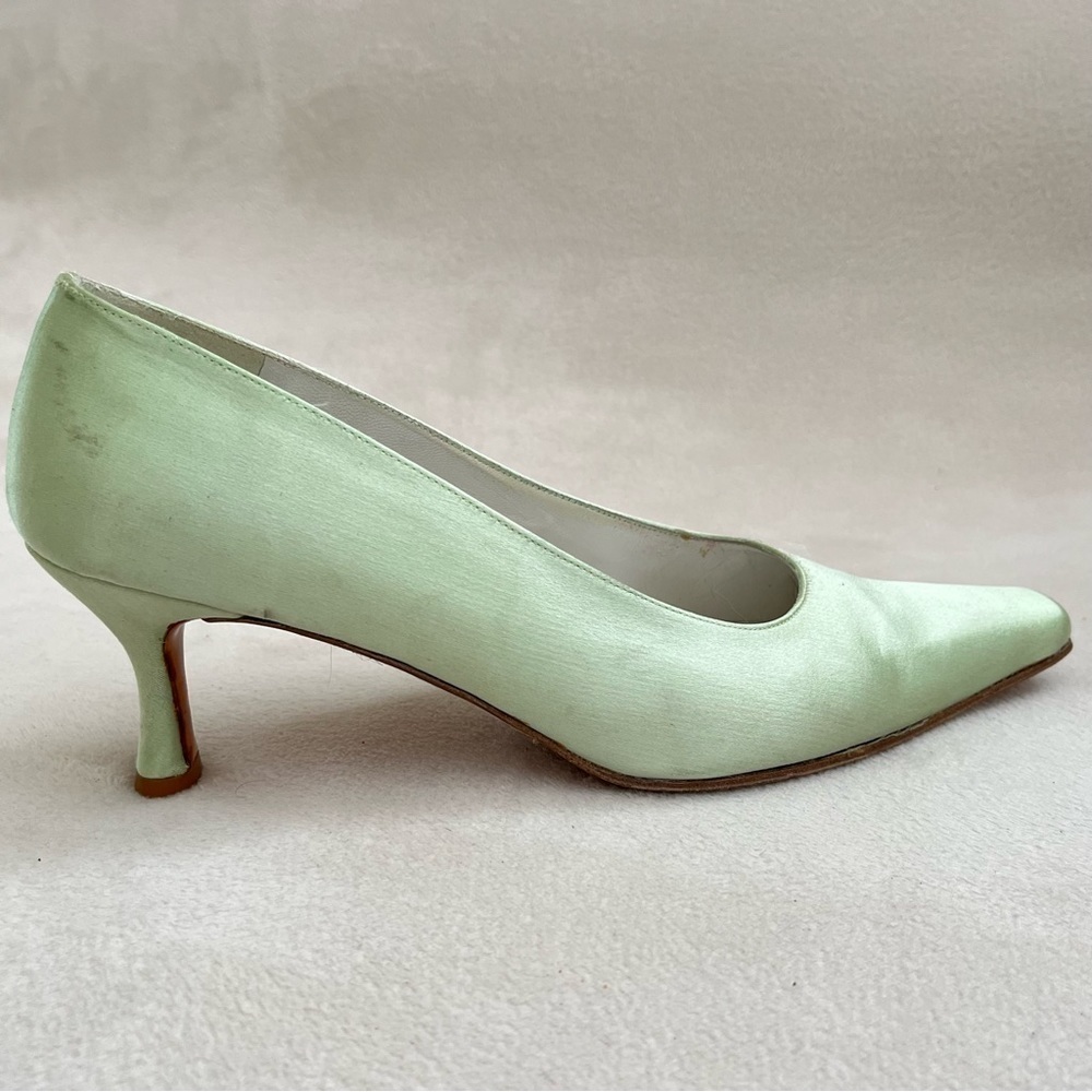 Stuart Weitzman Vintage Satin Kitten Heels Squared Toe 9.5 B